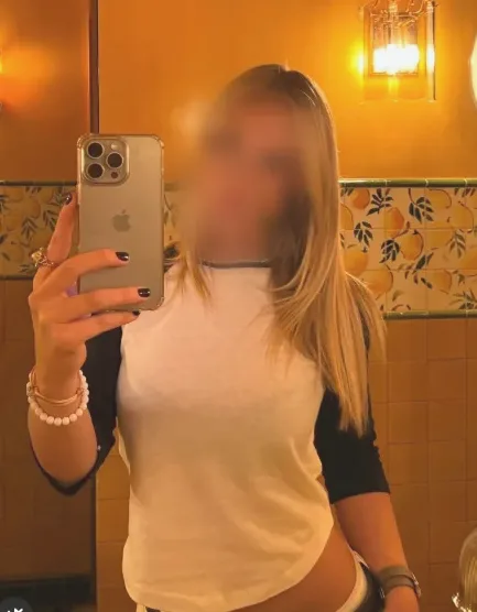 Amelie, 29