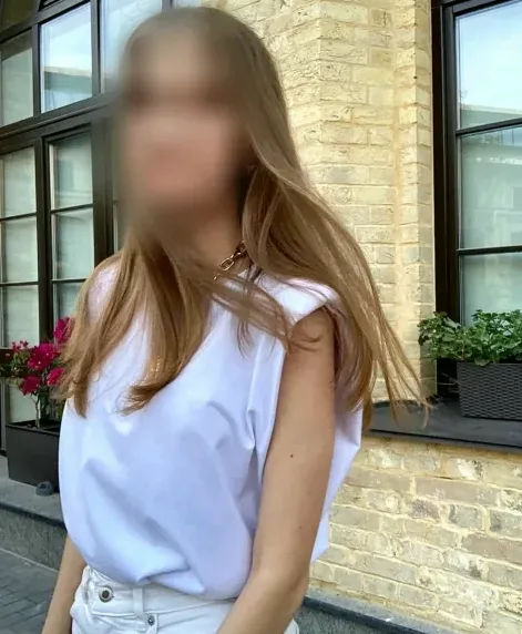 Carina, 23