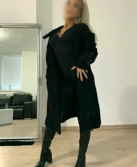 Franziska, 24