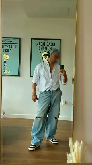 Hanna, 34