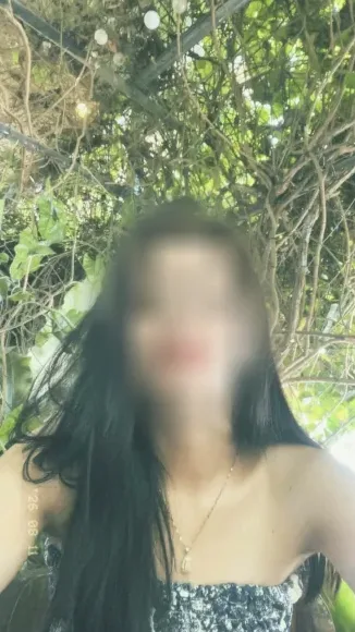 Josephine, 24