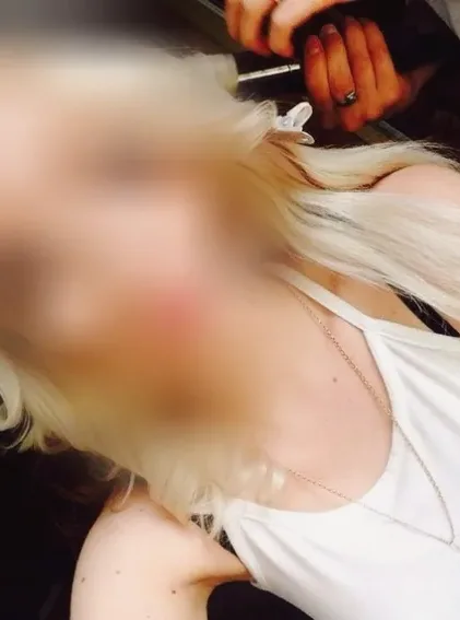 Katharina, 37