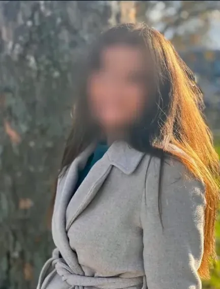 Lilly, 29