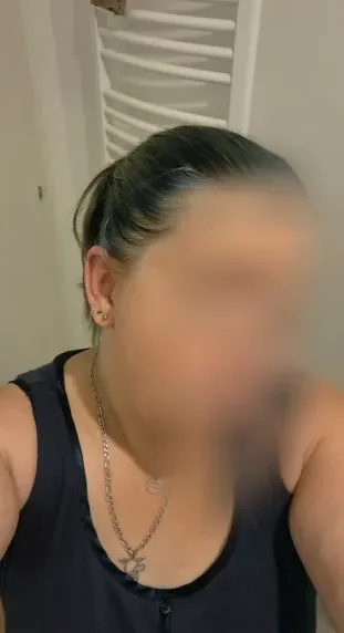 Marie, 31