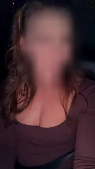 Marlene, 31
