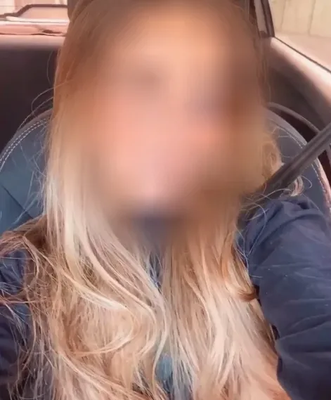 Miriam, 27