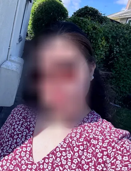 Nina, 28