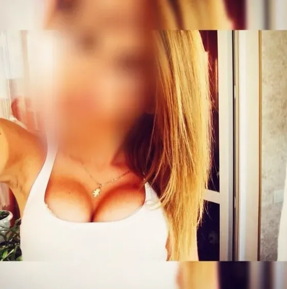 Nora, 28