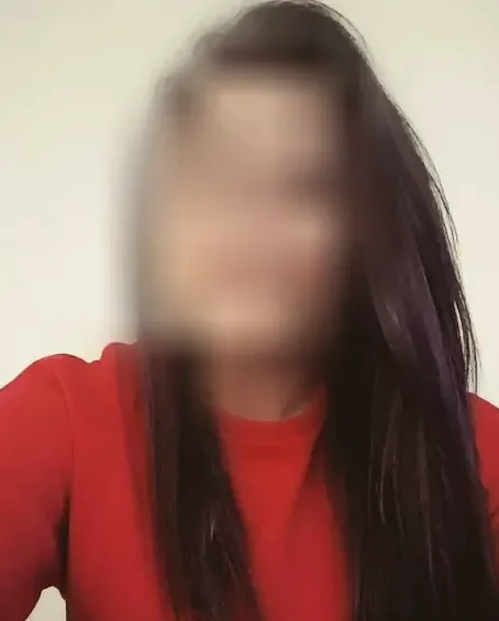 Paula, 33