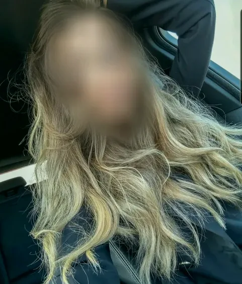 Rebecca, 33