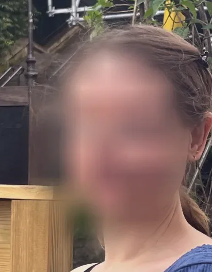 Romy, 34
