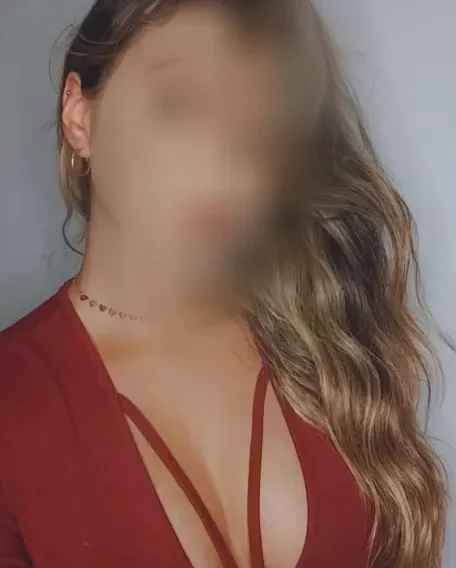 Romy, 23