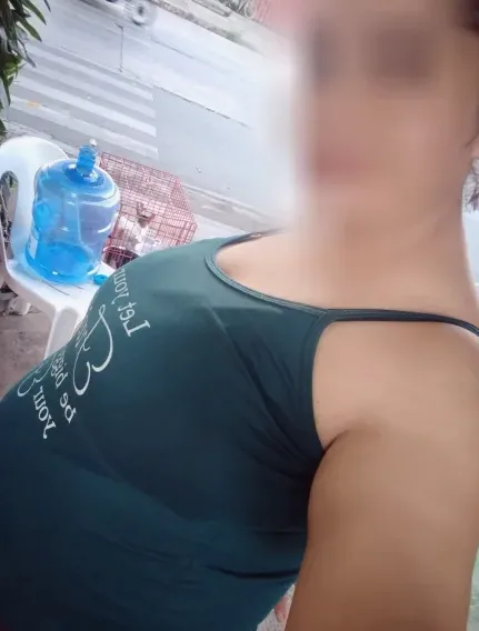 Sarah, 29