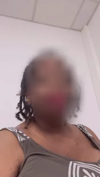 Selin, 32
