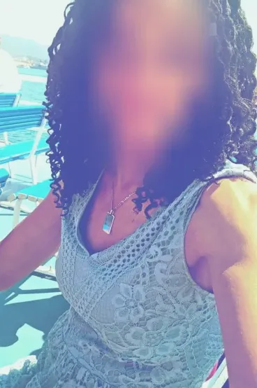 Simone, 34