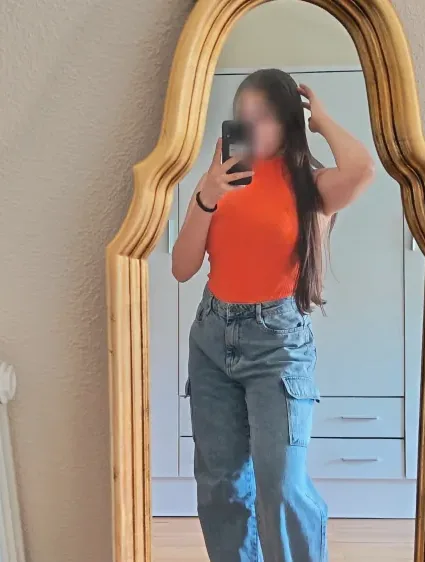 Simone, 20